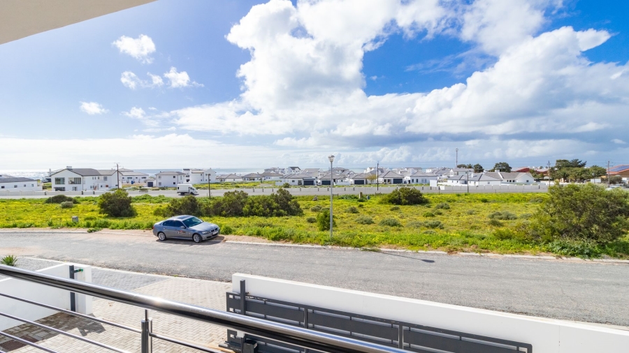 3 Bedroom Property for Sale in Da Gama Bay Western Cape